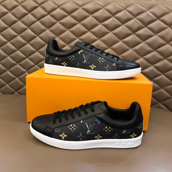 2020 new aw luxury designer rivoli sneakers men's daily casual sneakers leather fashion men's casual shoes 38-45
2020 new aw luxury designer rivoli sneakers men's daily casual sneakers leather fashion men's casual shoes 38-45