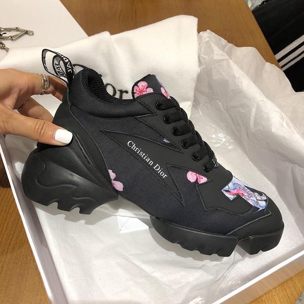 new13 luxury ladies casual shoes trend personality sports shoes fashion thick bottom old shoes original box packaging fast delivery, Black
new13 luxury ladies casual shoes trend personality sports shoes fashion thick bottom old shoes original box packaging fast delivery, Black