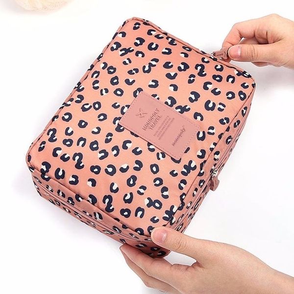 cosmetic bag women environmental protection travel portable makeup bag leopard print storage bags makeup pack case
cosmetic bag women environmental protection travel portable makeup bag leopard print storage bags makeup pack case