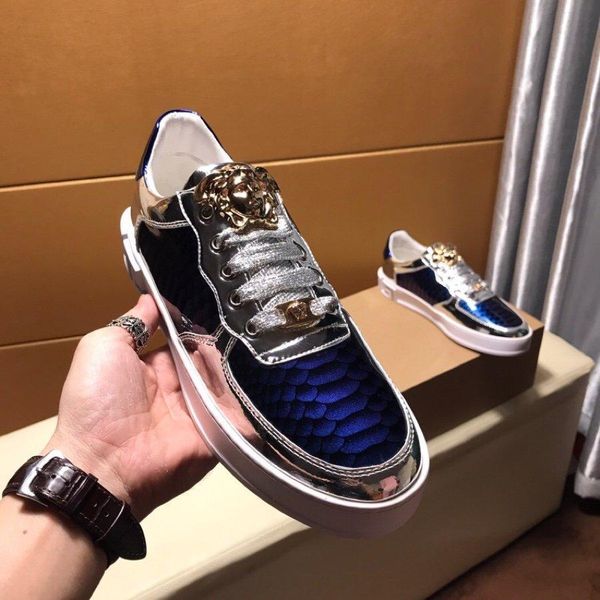 2020a high-end medusa leather low-casual trend men's shoes, stylish large size lace-up outdoor sports running shoes, size: 38-451, Black
2020a high-end medusa leather low-casual trend men's shoes, stylish large size lace-up outdoor sports running shoes, size: 38-451, Black