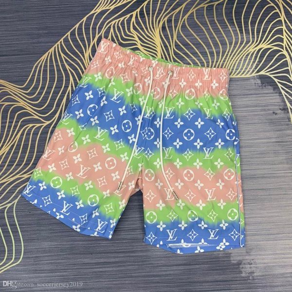 20ss new arrival paris designer fashion gradient embroidery logos short pants men women casual sport jogger sweatpants outdoor shorts 6.28, Black;green
20ss new arrival paris designer fashion gradient embroidery logos short pants men women casual sport jogger sweatpants outdoor shorts 6.28, Black;green