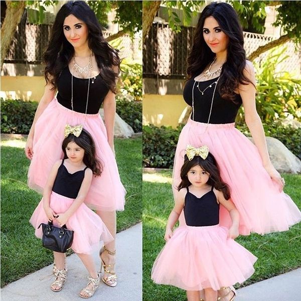 sleeveless family matching dresses mother daughter party dress pink patchwork mesh princess dress mother and daughter clothes y200713, Blue
sleeveless family matching dresses mother daughter party dress pink patchwork mesh princess dress mother and daughter clothes y200713, Blue