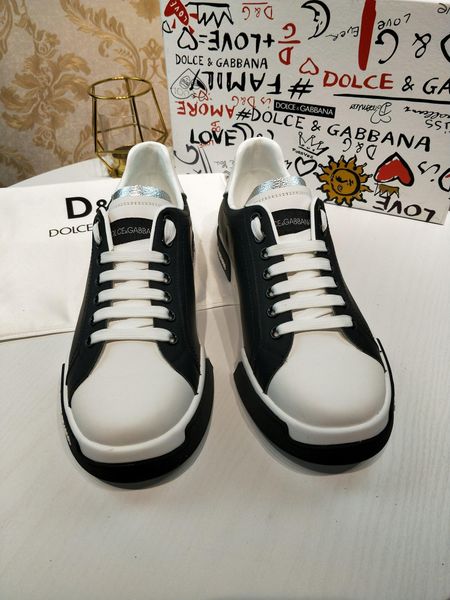 2020r new fashion men's low to help comfortable casual shoes, fashion wild sports men's shoes, original box packaging, size: 38-45
2020r new fashion men's low to help comfortable casual shoes, fashion wild sports men's shoes, original box packaging, size: 38-45