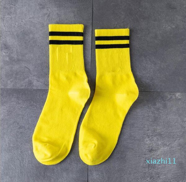 summer explosion models ladies bright color in the tube classic two bars piled socks hip hop street sports socks, Black;white
summer explosion models ladies bright color in the tube classic two bars piled socks hip hop street sports socks, Black;white