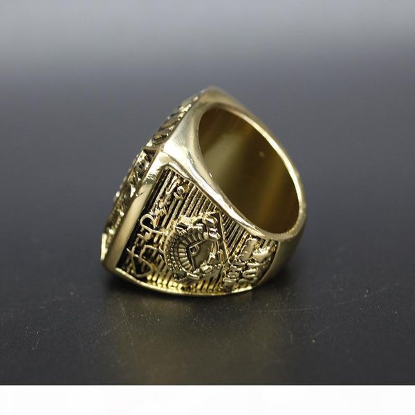 d hall of fame baseball 1979 2011 #10 tony larussa team champions championship ring with wooden box set souvenir fan men gift wholesale, Golden;silver
d hall of fame baseball 1979 2011 #10 tony larussa team champions championship ring with wooden box set souvenir fan men gift wholesale, Golden;silver