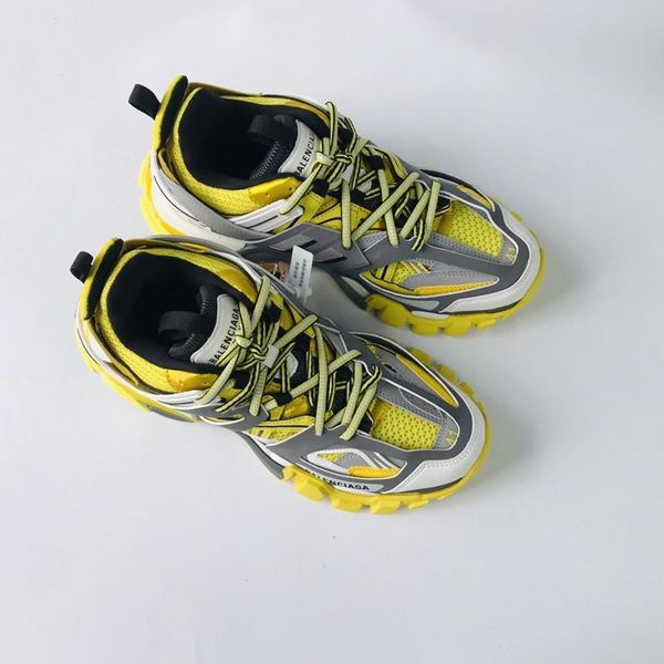 2020xi designer to create casual and comfortable all-match sports shoes, travel shoes outsole non-slip design with original box delivery, Black
2020xi designer to create casual and comfortable all-match sports shoes, travel shoes outsole non-slip design with original box delivery, Black