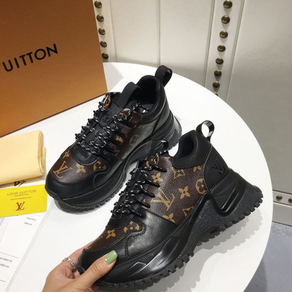 152 new designer luxury women's casual fashion shoes, women's outdoor casual shoes, high-quality materials, with original box, Black
152 new designer luxury women's casual fashion shoes, women's outdoor casual shoes, high-quality materials, with original box, Black