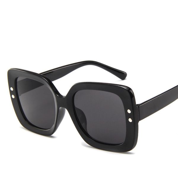 new fashion anti-reflection black sunglasses men and women classic retro square sunglasses outdoor luxury fashion glasses uv400, White;black 
new fashion anti-reflection black sunglasses men and women classic retro square sunglasses outdoor luxury fashion glasses uv400, White;black