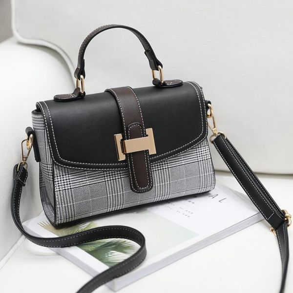 2020 new women's bag women's handbags small tote simple versatile one shoulder messenger bag
2020 new women's bag women's handbags small tote simple versatile one shoulder messenger bag