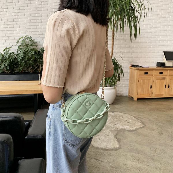 2020 new women's shoulder bag korean version of the small round bag chain shoulder messenger
2020 new women's shoulder bag korean version of the small round bag chain shoulder messenger