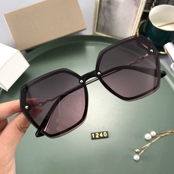 2020 new design etemperament classic ladies glasses, new fashion temperament sunglasses retro round face car sunshade mirror1240, White;black
2020 new design etemperament classic ladies glasses, new fashion temperament sunglasses retro round face car sunshade mirror1240, White;black