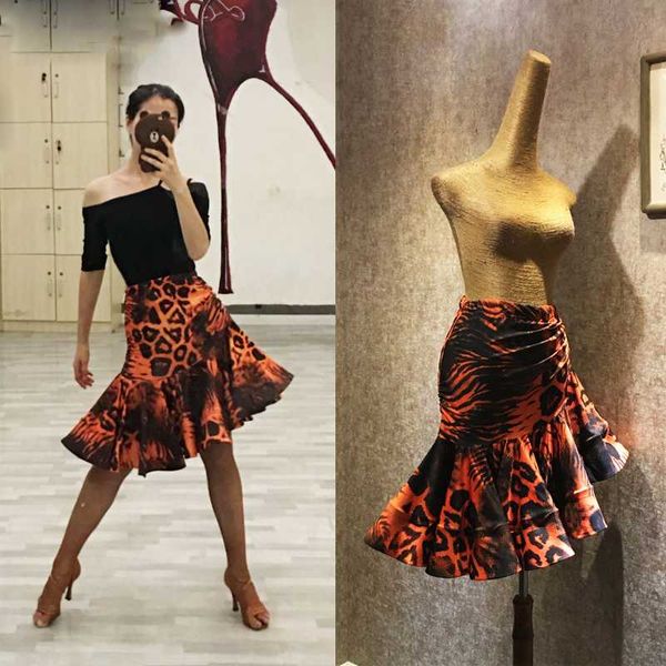 latin dance skirts for woman leopard costumes ladies ballroom skirt clothes for salsa samba rumba performance wear, Black;red
latin dance skirts for woman leopard costumes ladies ballroom skirt clothes for salsa samba rumba performance wear, Black;red