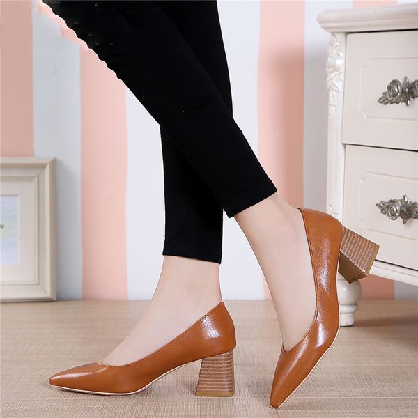European style time simple comfortable high heels 2020 new pointed thick heel shoes pu single shoes wild women's shoes, Black
European style time simple comfortable high heels 2020 new pointed thick heel shoes pu single shoes wild women's shoes, Black