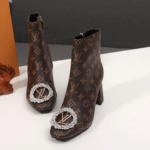 27 designer luxury women's casual fashion shoes, women's outdoor casual shoes, fast delivery, original box, Black
27 designer luxury women's casual fashion shoes, women's outdoor casual shoes, fast delivery, original box, Black