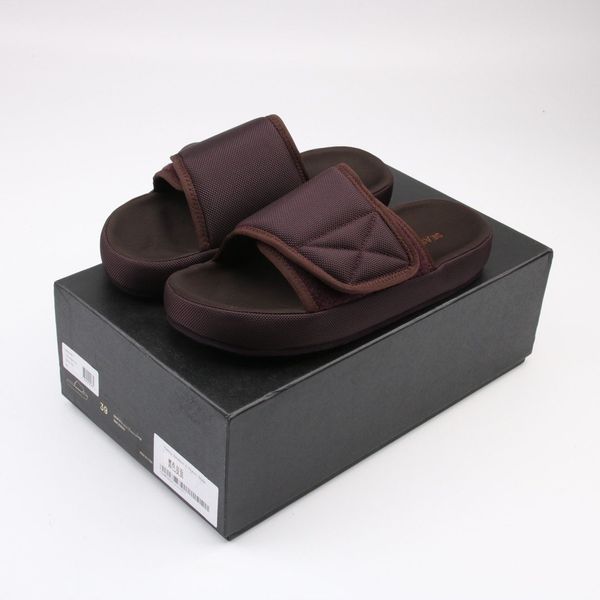 2020 new kanye season slides summer men women sandal 6 flap slipper black embroidery beach indoor outdoor slippers size 35-45
2020 new kanye season slides summer men women sandal 6 flap slipper black embroidery beach indoor outdoor slippers size 35-45