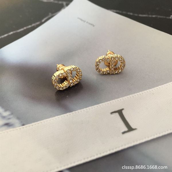 d letters diamond-encrusted mini earrings women's sweet metal style compact cd letter earrings earrings, Golden
d letters diamond-encrusted mini earrings women's sweet metal style compact cd letter earrings earrings, Golden