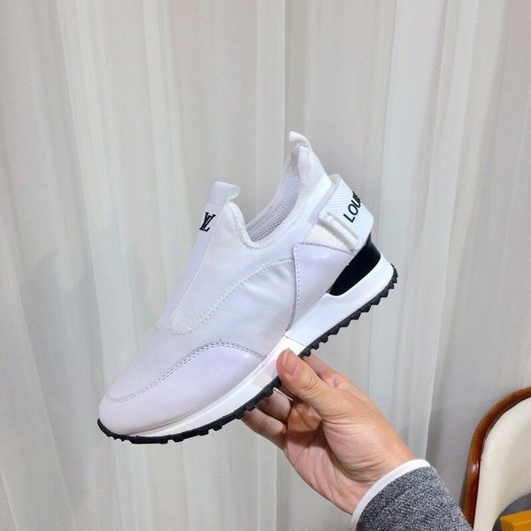 2020 new qu luxury designer run away sneakers men and women casual shoes leather breathable sneakers
2020 new qu luxury designer run away sneakers men and women casual shoes leather breathable sneakers