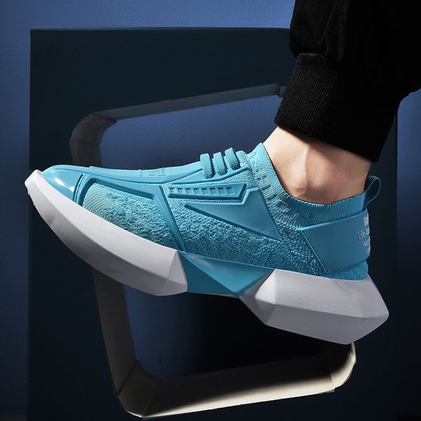 2020 мужчины super cool star стиль платформы кроссовки толстые подошвы кроссовки высота увеличение mule коренастый на открытом воздухе полуб
2020 мужчины super cool star стиль платформы кроссовки толстые подошвы кроссовки высота увеличение mule коренастый на открытом воздухе полуб