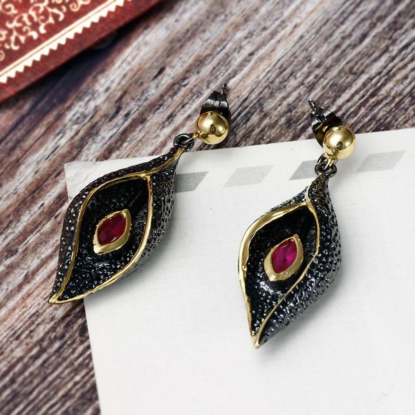 fashion-41mm drop ruby crystal leaf earrings plated by black/gold color lady exquisite earrings, Silver
fashion-41mm drop ruby crystal leaf earrings plated by black/gold color lady exquisite earrings, Silver