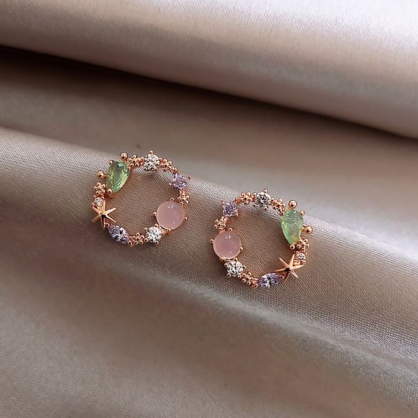 2020 new arrival classic round pink green crystal stud earrings for women sweet flower cirlce jewelry fashion brincos gift, Golden;silver
2020 new arrival classic round pink green crystal stud earrings for women sweet flower cirlce jewelry fashion brincos gift, Golden;silver