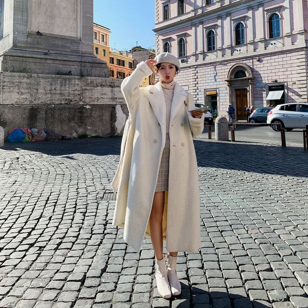 rabbit fur collar stitching woolen coat woolwool wool 2019 winter new women's british style waist-closed woolen coat, Black
rabbit fur collar stitching woolen coat woolwool wool 2019 winter new women's british style waist-closed woolen coat, Black