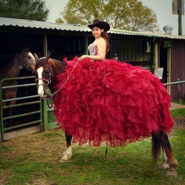 sparkly бисер красного quinceanera платье бальных платьев милые шеи оборки trains вечер выпускного вечер wear pageant платье de 15 anos деше, Blue;red
sparkly бисер красного quinceanera платье бальных платьев милые шеи оборки trains вечер выпускного вечер wear pageant платье de 15 anos деше, Blue;red