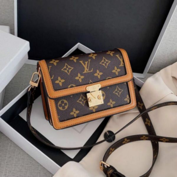 brand r bag classic handbag totes luxury women bag tote wallet purse burse backpack bags messenger bag designer luxury handbag
brand r bag classic handbag totes luxury women bag tote wallet purse burse backpack bags messenger bag designer luxury handbag