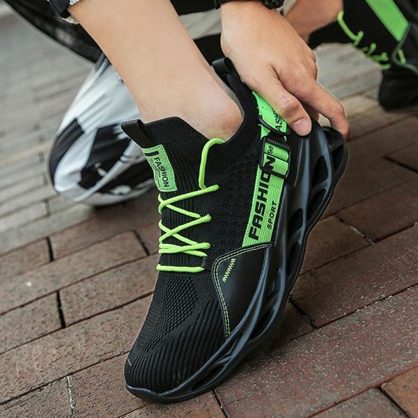 2020 new mesh fashion sneakers breathable outdoor slip-on mixed color shoes light comfortable casual running support shoes men, Black
2020 new mesh fashion sneakers breathable outdoor slip-on mixed color shoes light comfortable casual running support shoes men, Black