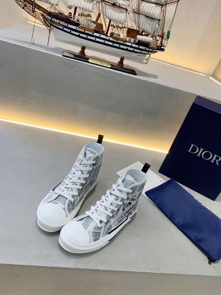 20fw мужских дизайнеры high top повседневной обуви тренеры спортивные кроссовки dioss случайных приключения обувь выживания трек hxmf031260
20fw мужских дизайнеры high top повседневной обуви тренеры спортивные кроссовки dioss случайных приключения обувь выживания трек hxmf031260