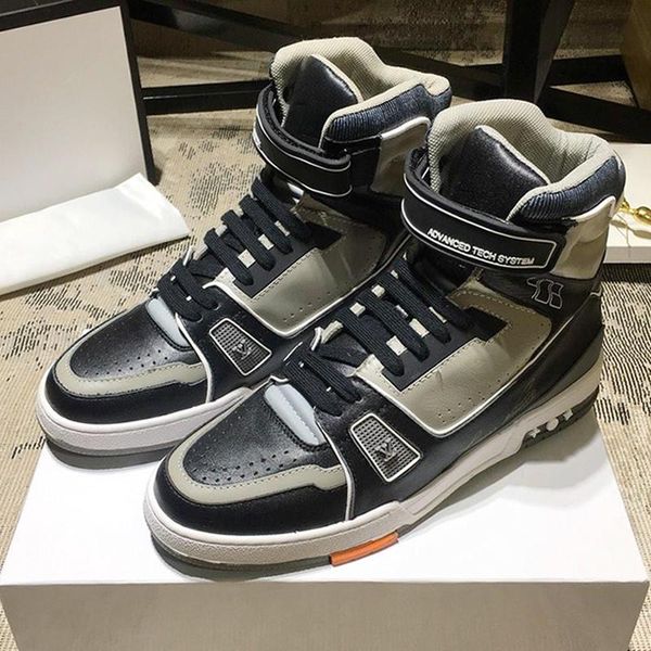 new mens shoes sneakers casual trendy lace -up trainers design hiking walking outdoor trainer sneaker boot mens shoes fashion bottes hommes, Black 
new mens shoes sneakers casual trendy lace -up trainers design hiking walking outdoor trainer sneaker boot mens shoes fashion bottes hommes, Black