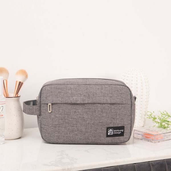 large capacity digital storage travel makeup waterproof nylon wash men's storage bag travel digital bag
large capacity digital storage travel makeup waterproof nylon wash men's storage bag travel digital bag