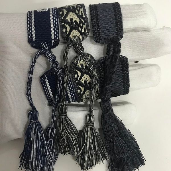 19d brand fashion jewelry for women cotton jewelry letter signature embroidery bracelet woven bangle tassel lace-up bracelet, Golden;silver
19d brand fashion jewelry for women cotton jewelry letter signature embroidery bracelet woven bangle tassel lace-up bracelet, Golden;silver