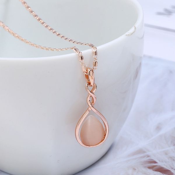 luxurious necklace earrings set water drop shaped jewelry nice wedding dinner party accessories women nice gift, Silver
luxurious necklace earrings set water drop shaped jewelry nice wedding dinner party accessories women nice gift, Silver