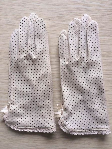 classic dots double bow sunscreen uv and classic small dots double small bow sunscreen uv and gloves gloves, Blue;gray
classic dots double bow sunscreen uv and classic small dots double small bow sunscreen uv and gloves gloves, Blue;gray