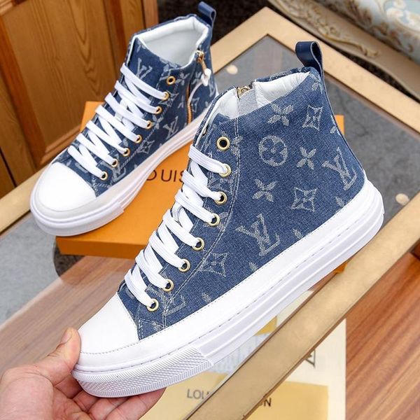 high luxury men 's shoes autumn and winter vintage style casual outdoor walking comfortable sports footwears lace -up lightweight
high luxury men 's shoes autumn and winter vintage style casual outdoor walking comfortable sports footwears lace -up lightweight