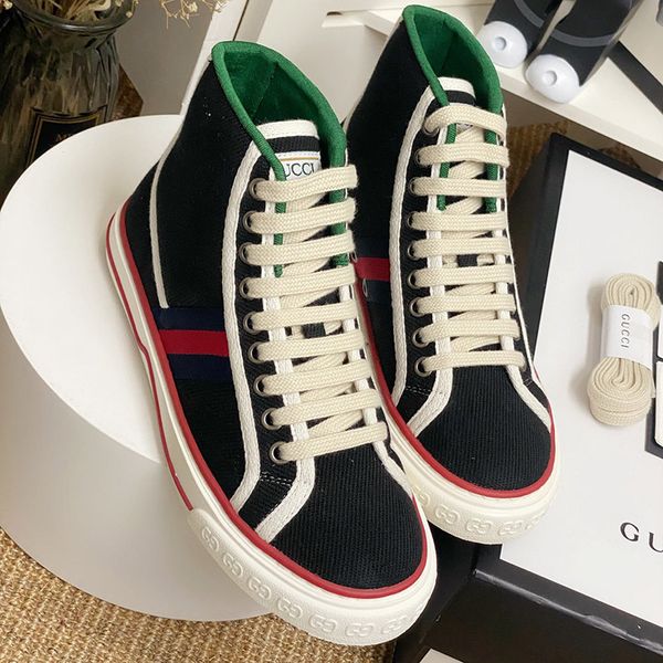 2020 e4 men and women high-sneakers lace-up fashion casual men's shoes leather designer luxury women's shoes, Black
2020 e4 men and women high-sneakers lace-up fashion casual men's shoes leather designer luxury women's shoes, Black