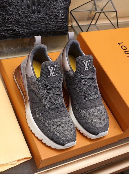 2020wh mens designer loui casual shoes trainers sports comfortable hiking sneakers casual shoes track with original box hx1020280
2020wh mens designer loui casual shoes trainers sports comfortable hiking sneakers casual shoes track with original box hx1020280