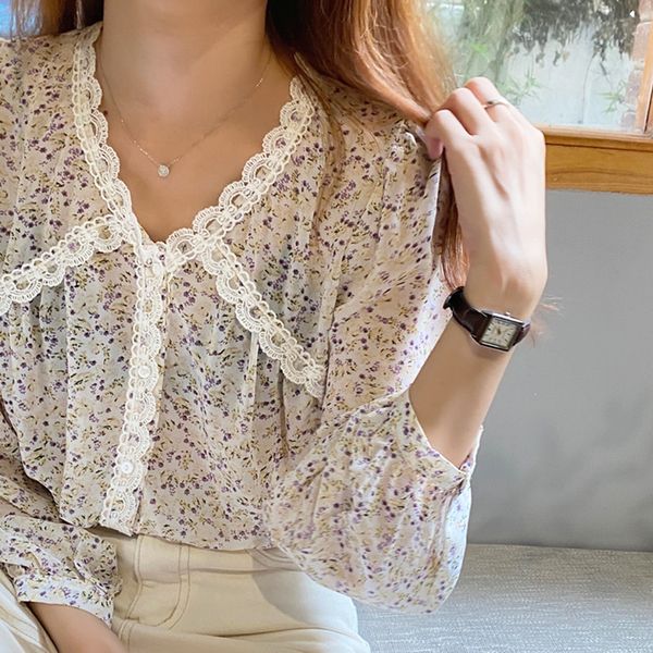 women beige floral print blouse casual long sleeve lace patchwork shirt v-neck chiffon female new fashion 2020 blusas, White
women beige floral print blouse casual long sleeve lace patchwork shirt v-neck chiffon female new fashion 2020 blusas, White
