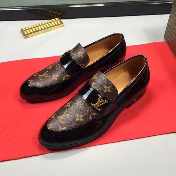 fashion men casual shoes luxury zapatos de hombre lace -up casual mens shoes with original box footwears chaussures pour hommes fast deliver 
fashion men casual shoes luxury zapatos de hombre lace -up casual mens shoes with original box footwears chaussures pour hommes fast deliver