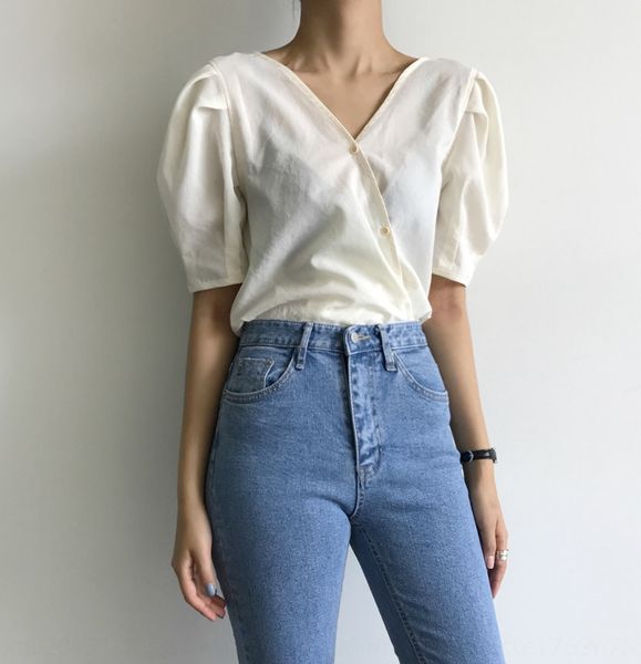 design sense niche v-neck short-sleeved cotton women's 2020 summer bubble sleeve solid color slimming cotton shirt shirt, White
design sense niche v-neck short-sleeved cotton women's 2020 summer bubble sleeve solid color slimming cotton shirt shirt, White