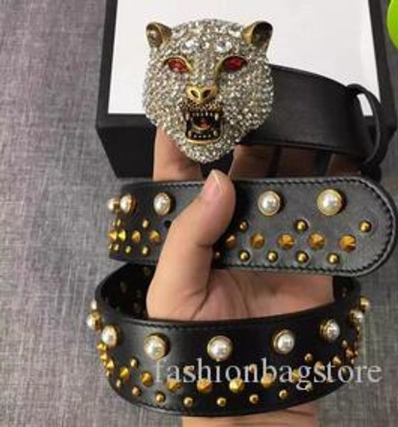 2018 fashion g designer genuine leather belt luxury strap men and women belts for man casual style g buckle with box, Black;brown
2018 fashion g designer genuine leather belt luxury strap men and women belts for man casual style g buckle with box, Black;brown