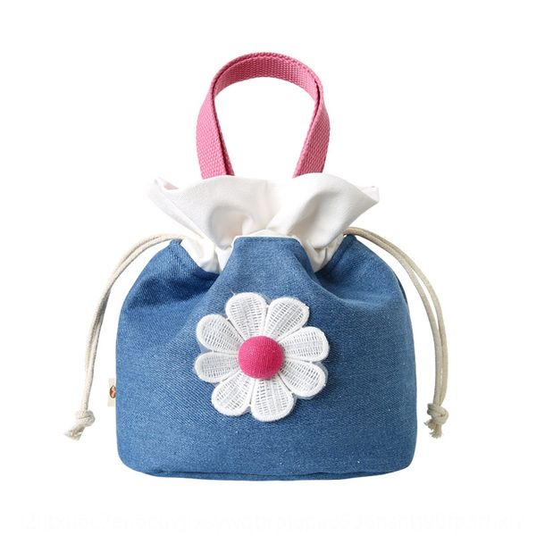fresh daisies bundled lunch three-color patch portable cosmetic simple and lovely casual cosmetic handbag handbag handbag
fresh daisies bundled lunch three-color patch portable cosmetic simple and lovely casual cosmetic handbag handbag handbag