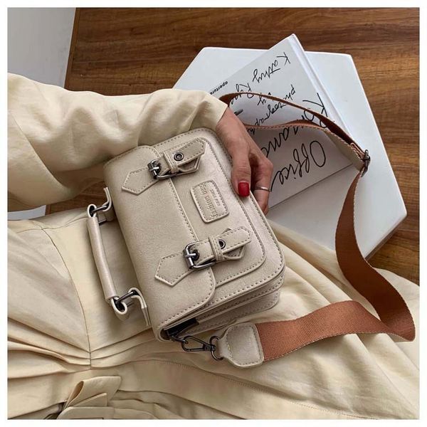 pu leather women's 2020 new casual square small bag female korean style single shoulder diagonal fashion small square bag female
pu leather women's 2020 new casual square small bag female korean style single shoulder diagonal fashion small square bag female