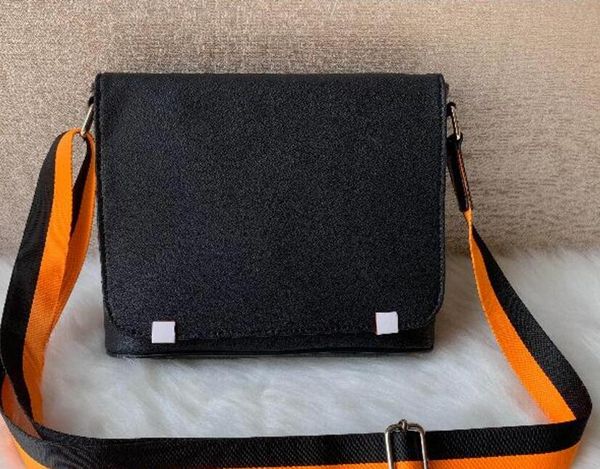 2020 men's bags handbag men's bag messenger bag pu leather pillow backpack shoulder04we
2020 men's bags handbag men's bag messenger bag pu leather pillow backpack shoulder04we
