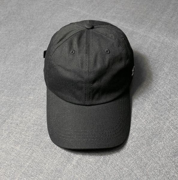 european and american trendy brand vetements sun hat vetment vt hat vetements peak cap men and women trendy, Black;brown
european and american trendy brand vetements sun hat vetment vt hat vetements peak cap men and women trendy, Black;brown