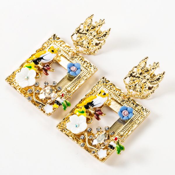 square alloy dripping oil bird resin flower rhinestone diamond s925 silver needle earrings female palace style, Golden
square alloy dripping oil bird resin flower rhinestone diamond s925 silver needle earrings female palace style, Golden