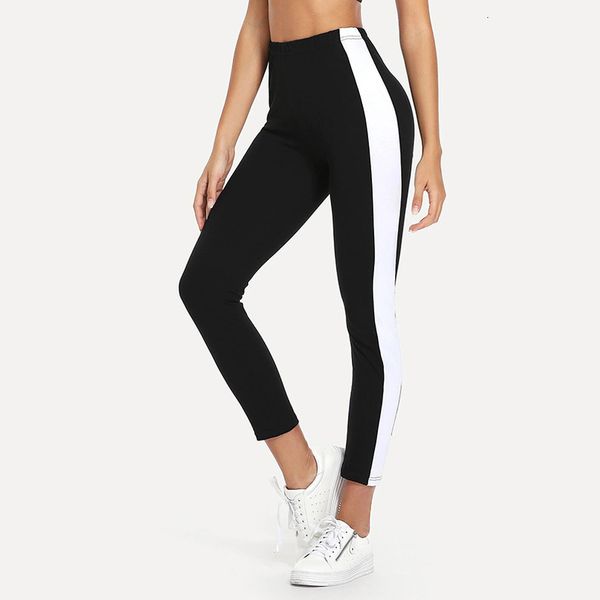 2020 camo print stretched camouflage leggings women military camouflage pants fitness high waist elastic leggings leggins stripe, Black
2020 camo print stretched camouflage leggings women military camouflage pants fitness high waist elastic leggings leggins stripe, Black