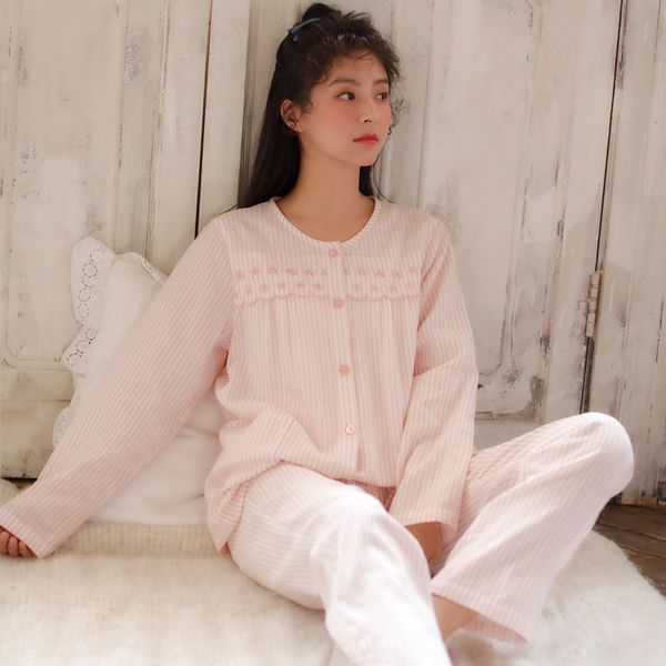 2019 новых женщин марля хлопок 2019 новых женщин pajamaslong рукав костюм пижама марля хлопок с длинным рукавом костюма пижама пижамы, Blue;red
2019 новых женщин марля хлопок 2019 новых женщин pajamaslong рукав костюм пижама марля хлопок с длинным рукавом костюма пижама пижамы, Blue;red