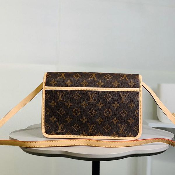 drop ship women bag leather shoulder small flap crossbody bags vintage shoulder bag luxury designer lady messenger bags sac bandouli ère
drop ship women bag leather shoulder small flap crossbody bags vintage shoulder bag luxury designer lady messenger bags sac bandouli ère