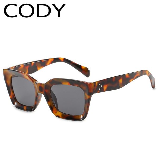 q1735 sunglasses women men design vintage square sun glasses gradient gray lens lady glasses eyeglasses uv400, White;black
q1735 sunglasses women men design vintage square sun glasses gradient gray lens lady glasses eyeglasses uv400, White;black